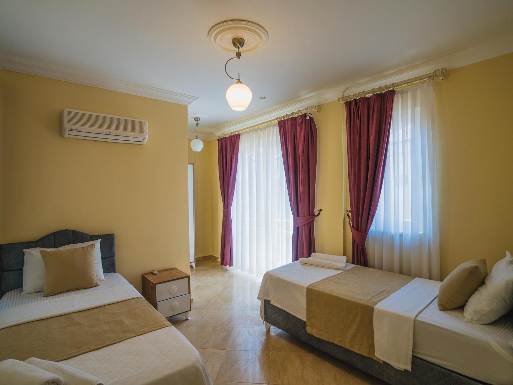Sunset Beach Resort Aqua Lettings Fethiye Eksteriør billede
