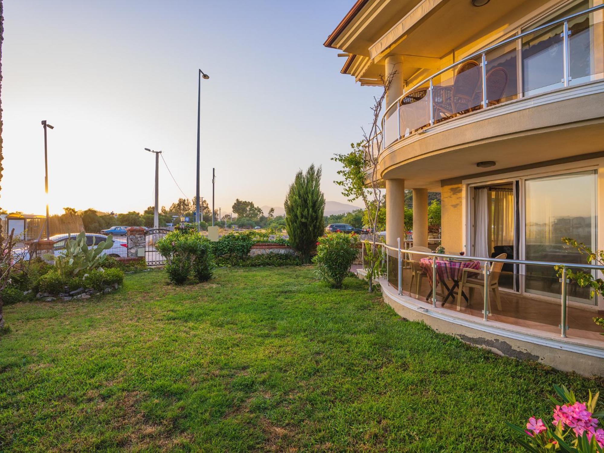 Sunset Beach Resort Aqua Lettings Fethiye Eksteriør billede